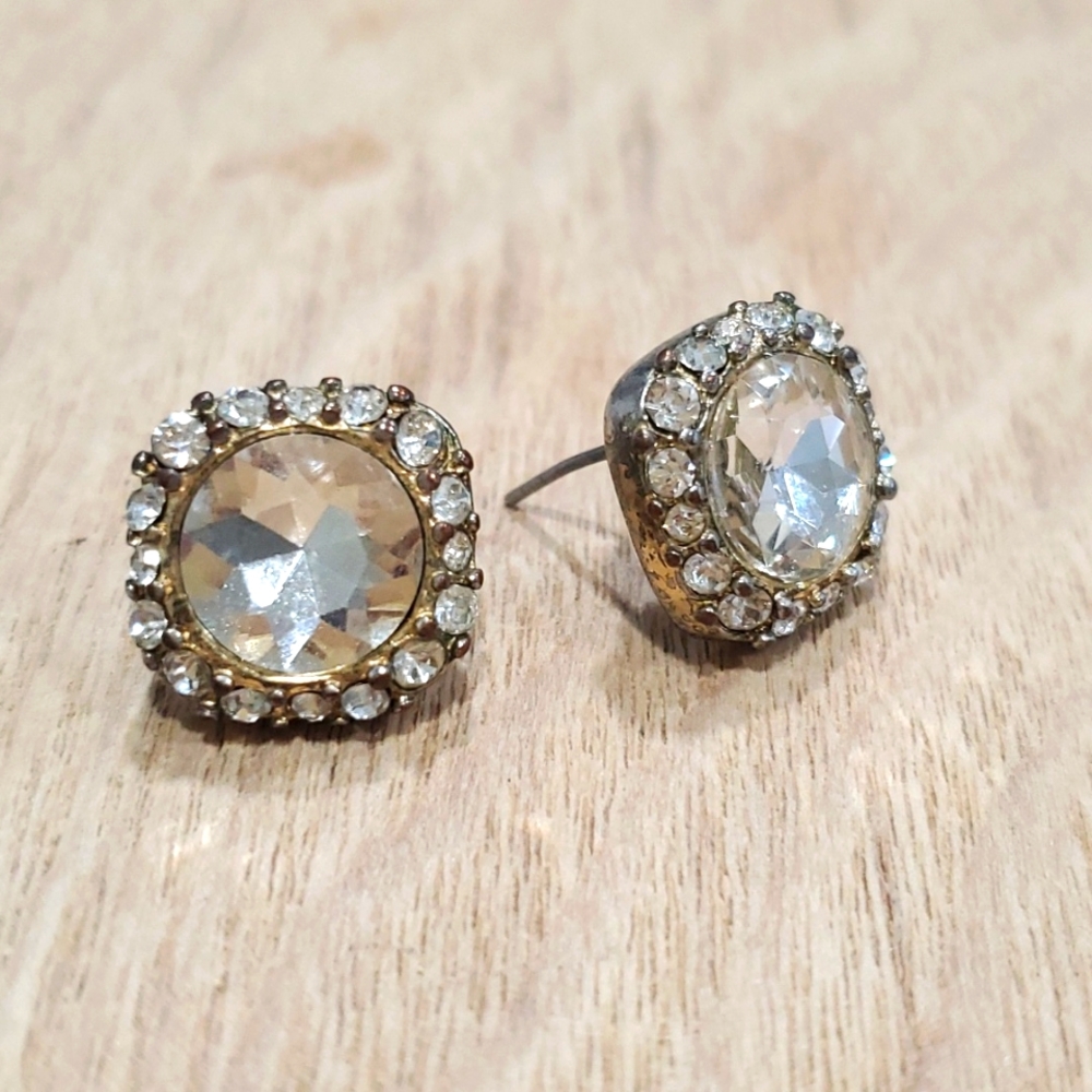 Gold stud earrings